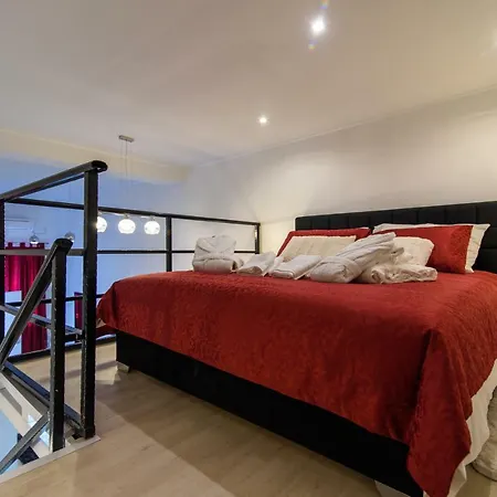 Апартаменты Rea Трогир